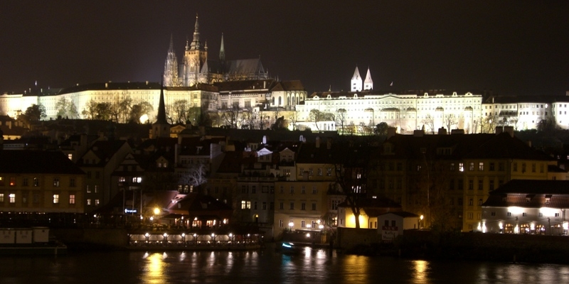 プラハ城の夜景